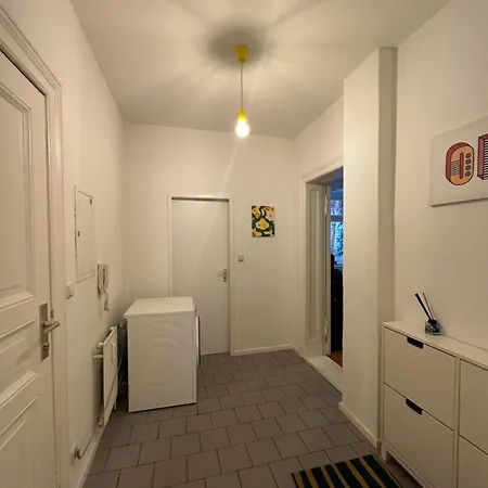 Cosy With Private Garden In P-berg Berlin